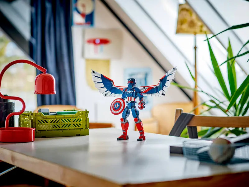 New Captain America Construction Figure