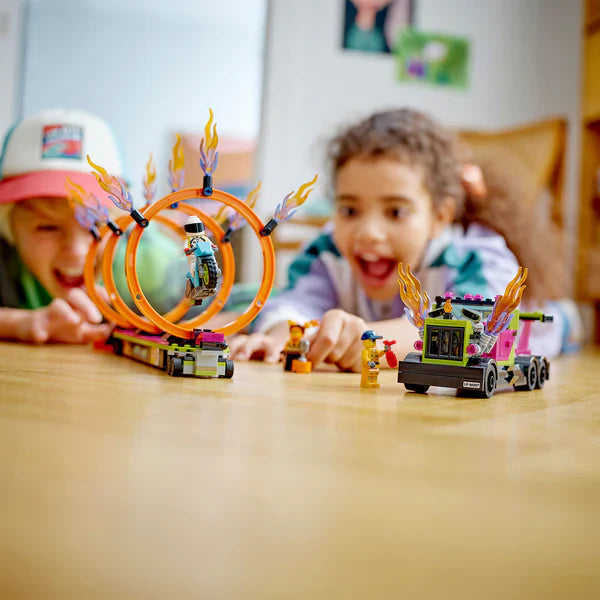 Stunt Truck & Ring of Fire Challenge