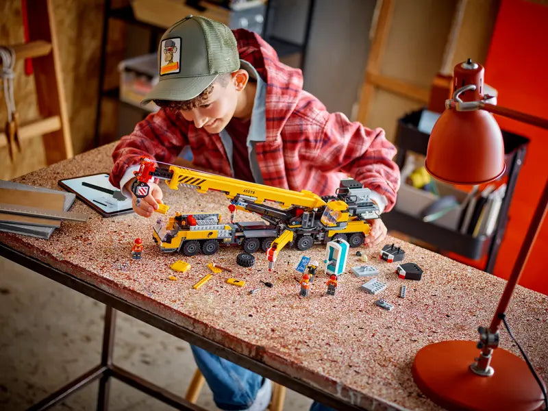 Mobile Construction Crane