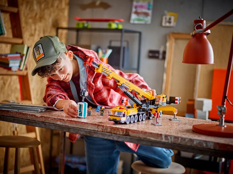 Mobile Construction Crane