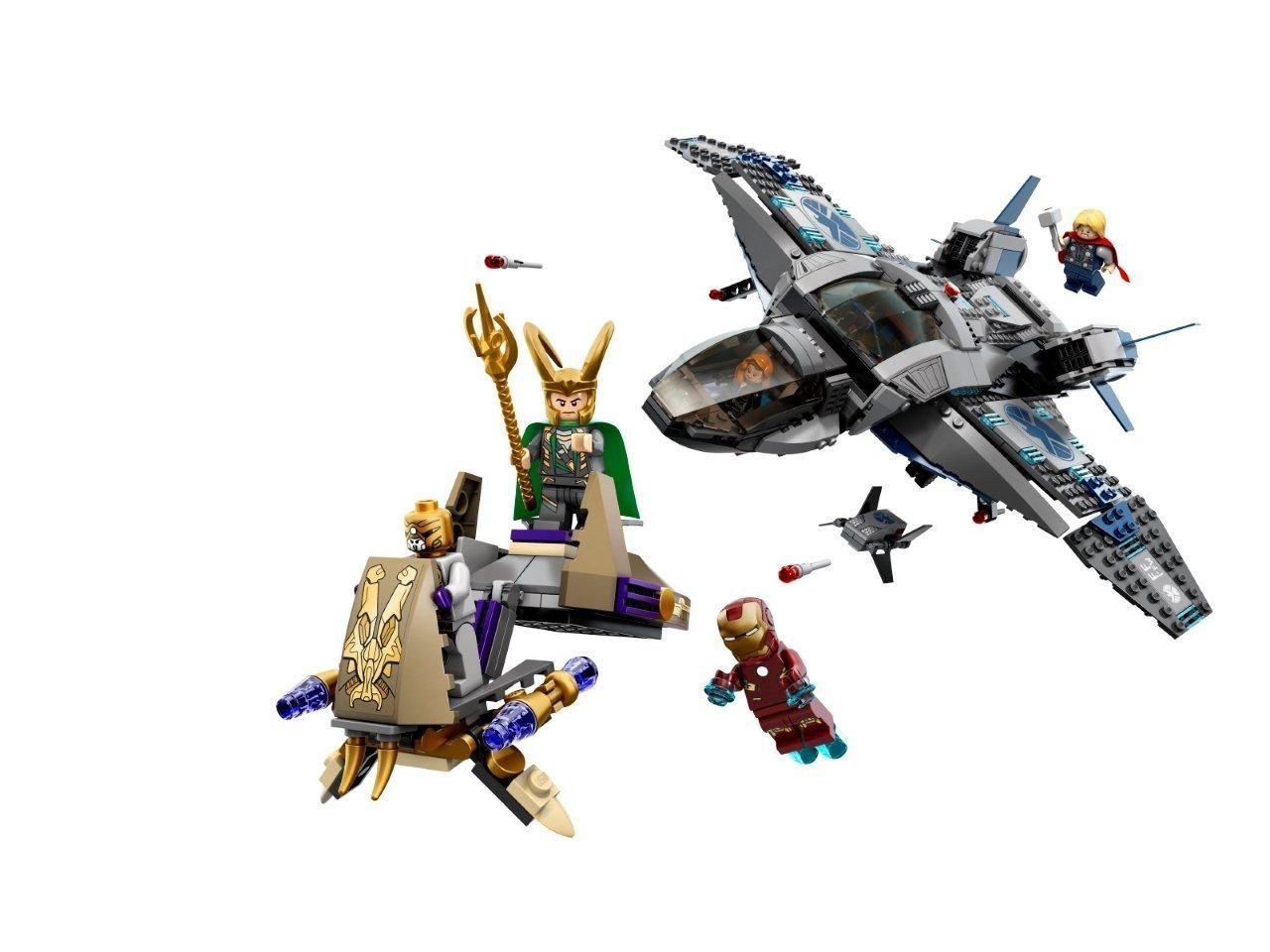 Super Heroes Quinjet Aerial Battle