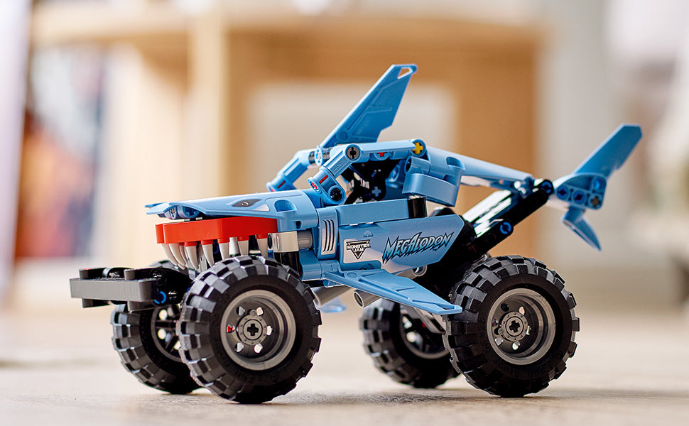 Monster Jam Megalodon