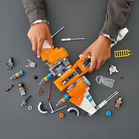 Star Wars Poe Dameron's X-Wing Fighter