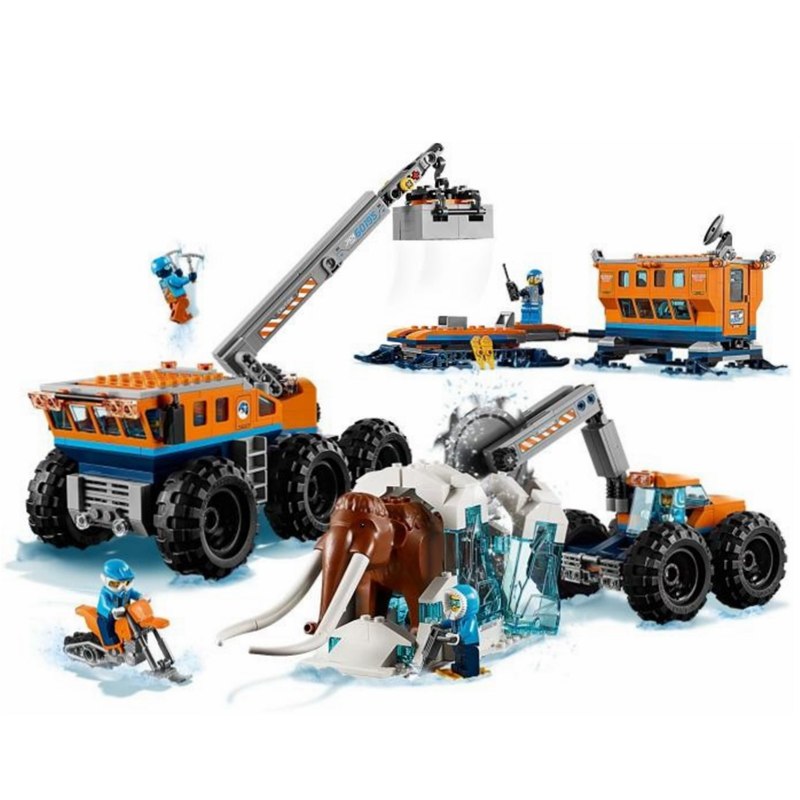 Arctic Mobile Exploration Base