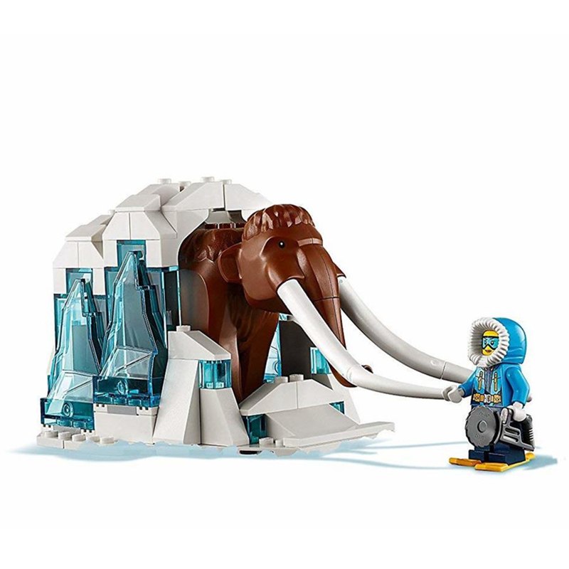 Arctic Mobile Exploration Base