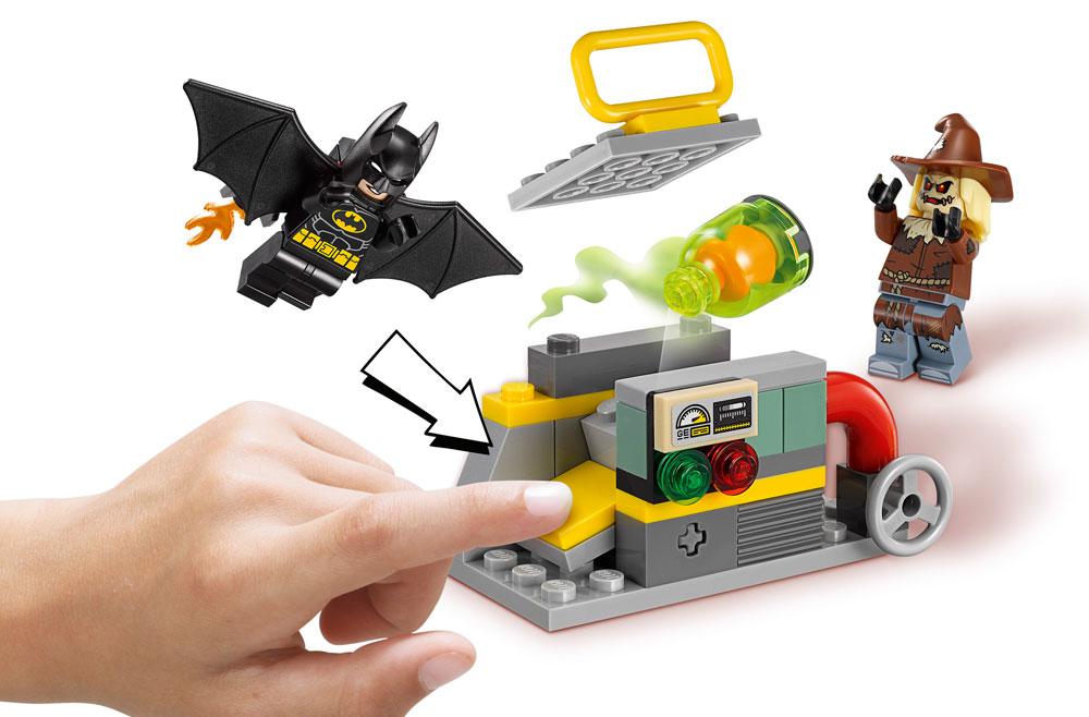 Scarecrow Fearful Face-off