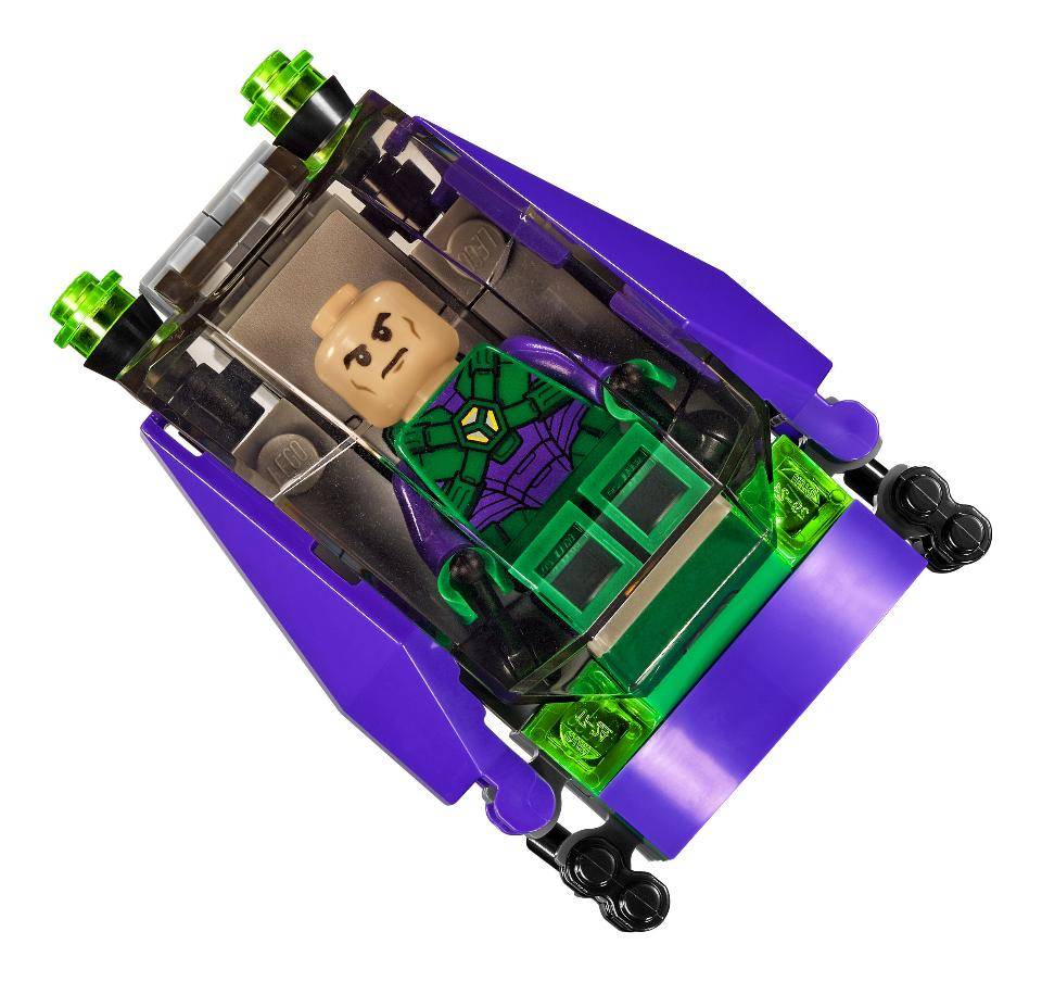 Lex Luthor Mech Takedown